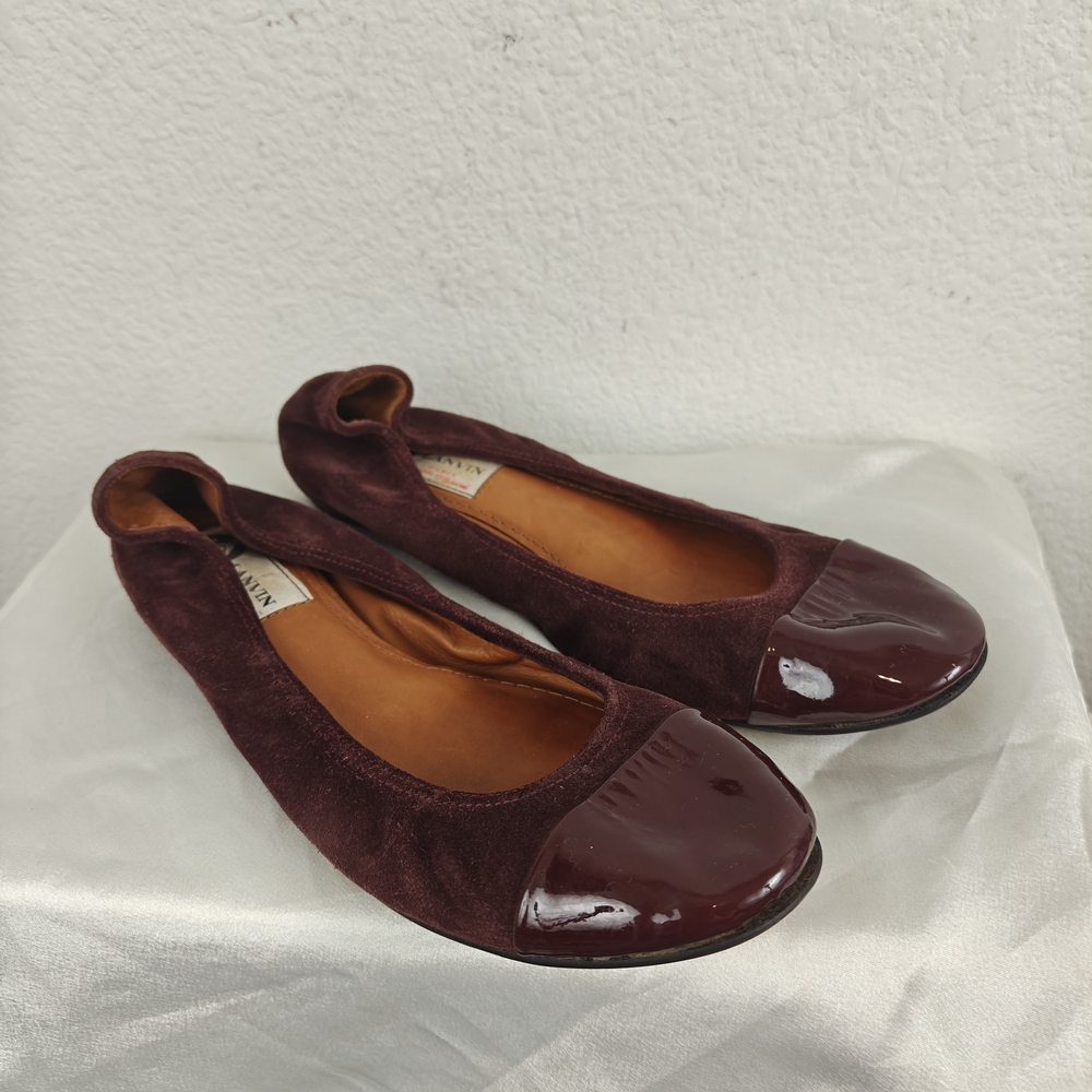Lanvin Burgundy Suede Ballet Flats Patent Cap Toe EU 38 (US 7.5–8) Chic Classic